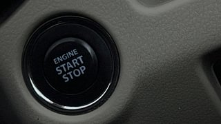 Used 2015 Maruti Suzuki Ciaz [2014-2017] ZXi AT Petrol Automatic top_features Keyless start