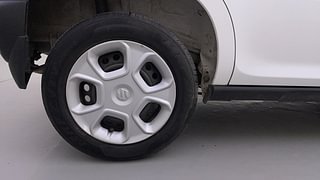 Used 2023 Maruti Suzuki S-Presso VXI Plus (O) AMT Petrol Automatic tyres RIGHT REAR TYRE RIM VIEW