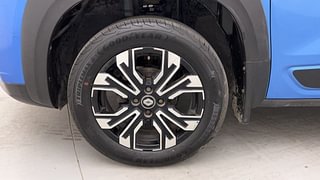 Used 2021 Renault Kiger RXZ 1.0 Turbo MT Petrol Manual tyres LEFT FRONT TYRE RIM VIEW