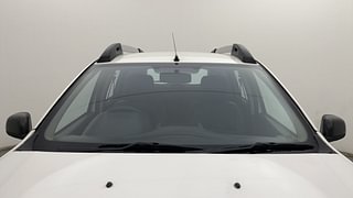Used 2016 Renault Duster [2015-2019] 110 PS RXZ 4X4 MT Diesel Manual exterior FRONT WINDSHIELD VIEW