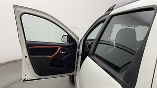 Used 2016 Renault Duster [2015-2019] 110 PS RXZ 4X4 MT Diesel Manual interior LEFT FRONT DOOR OPEN VIEW