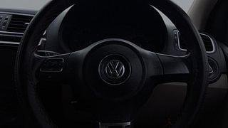Used 2013 Volkswagen Polo [2010-2014] Highline 1.2 (D) Diesel Manual top_features Airbags