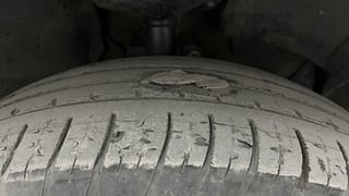 Used 2016 Renault Duster [2015-2019] 110 PS RXZ 4X4 MT Diesel Manual tyres RIGHT FRONT TYRE TREAD VIEW