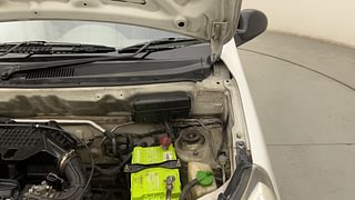 Used 2013 Maruti Suzuki Alto 800 Lxi Petrol Manual engine ENGINE LEFT SIDE HINGE & APRON VIEW