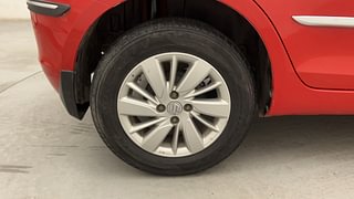 Used 2018 Maruti Suzuki Swift [2011-2017] ZXi Petrol Manual tyres RIGHT REAR TYRE RIM VIEW