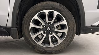 Used 2022 Maruti Suzuki Grand Vitara Alpha Smart Hybrid AllGrip Petrol Manual tyres RIGHT FRONT TYRE RIM VIEW