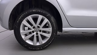 Used 2013 Volkswagen Polo [2010-2014] Highline 1.2 (D) Diesel Manual tyres RIGHT REAR TYRE RIM VIEW