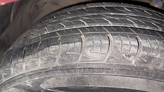 Used 2015 Maruti Suzuki Ciaz [2014-2017] ZXi AT Petrol Automatic tyres LEFT FRONT TYRE TREAD VIEW