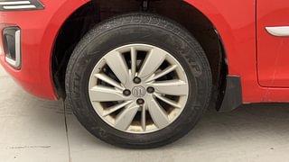 Used 2018 Maruti Suzuki Swift [2011-2017] ZXi Petrol Manual tyres LEFT FRONT TYRE RIM VIEW