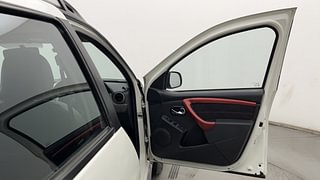 Used 2016 Renault Duster [2015-2019] 110 PS RXZ 4X4 MT Diesel Manual interior RIGHT FRONT DOOR OPEN VIEW