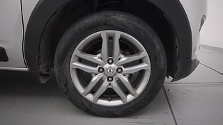 Used 2020 Renault Triber RXZ AMT Petrol Automatic tyres RIGHT FRONT TYRE RIM VIEW
