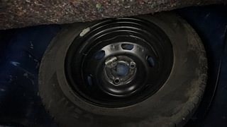 Used 2019 Renault Kwid [2017-2019] CLIMBER 1.0 AMT Petrol Automatic tyres SPARE TYRE VIEW