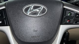 Used 2013 Hyundai Verna [2011-2015] Fluidic 1.6 VTVT SX Petrol Manual top_features Airbags