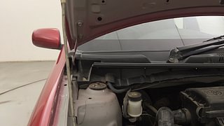 Used 2011 Toyota Etios Liva [2010-2017] G Petrol Manual engine ENGINE RIGHT SIDE HINGE & APRON VIEW