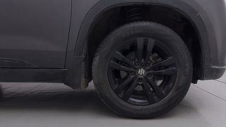Used 2019 Maruti Suzuki Vitara Brezza [2016-2020] ZDi Diesel Manual tyres RIGHT FRONT TYRE RIM VIEW