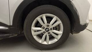 Used 2019 Hyundai Creta [2015-2018] 1.6 SX Plus Petrol Petrol Manual tyres RIGHT FRONT TYRE RIM VIEW