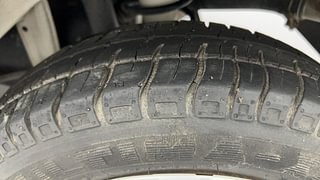 Used 2014 Maruti Suzuki Alto 800 [2012-2016] Lxi Petrol Manual tyres LEFT REAR TYRE TREAD VIEW