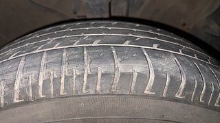 Used 2019 Hyundai Creta [2015-2018] 1.6 SX Plus Petrol Petrol Manual tyres RIGHT FRONT TYRE TREAD VIEW