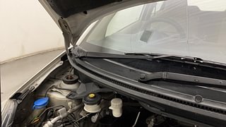 Used 2012 Honda Brio [2011-2016] S MT Petrol Manual engine ENGINE RIGHT SIDE HINGE & APRON VIEW