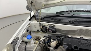 Used 2014 Maruti Suzuki Alto 800 [2012-2016] Lxi Petrol Manual engine ENGINE RIGHT SIDE HINGE & APRON VIEW