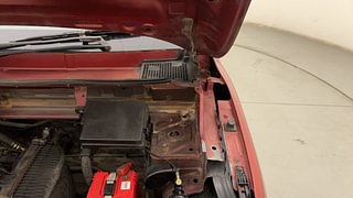 Used 2016 Renault Kwid [2015-2019] RXT Petrol Manual engine ENGINE LEFT SIDE HINGE & APRON VIEW