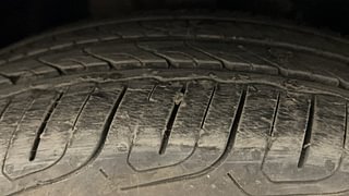 Used 2021 Tata Altroz XZ Plus 1.2 Dual Tone Petrol Manual tyres RIGHT FRONT TYRE TREAD VIEW