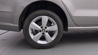 Used 2017 Skoda Rapid new [2016-2020] Ambition TDI AT Diesel Automatic tyres RIGHT REAR TYRE RIM VIEW