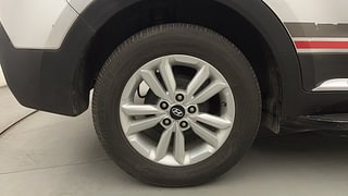 Used 2019 Hyundai Creta [2015-2018] 1.6 SX Plus Petrol Petrol Manual tyres RIGHT REAR TYRE RIM VIEW