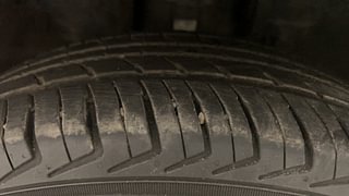 Used 2016 Renault Kwid [2015-2019] RXT Petrol Manual tyres RIGHT FRONT TYRE TREAD VIEW