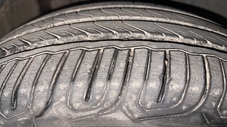 Used 2017 Skoda Rapid new [2016-2020] Ambition TDI AT Diesel Automatic tyres RIGHT FRONT TYRE TREAD VIEW