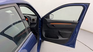 Used 2018 Renault Kwid Climber 1.0 Petrol+cng(Outside fitted) Petrol+cng Manual interior RIGHT FRONT DOOR OPEN VIEW