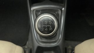 Used 2020 Honda Amaze [2018-2021] 1.2 VX i-VTEC Petrol Manual interior GEAR  KNOB VIEW