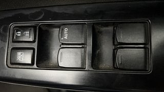 Used 2013 Maruti Suzuki Swift [2011-2017] VXi Petrol Manual top_features Power windows