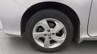 Used 2014 Honda City [2014-2017] V Petrol Manual tyres LEFT FRONT TYRE RIM VIEW