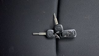 Used 2011 Toyota Etios [2010-2017] G Petrol Manual extra CAR KEY VIEW