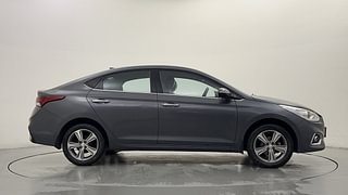 Used 2018 Hyundai Verna [2017-2020] 1.6 VTVT SX Petrol Manual exterior RIGHT SIDE VIEW