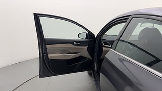 Used 2018 Hyundai Verna [2017-2020] 1.6 VTVT SX Petrol Manual interior LEFT FRONT DOOR OPEN VIEW