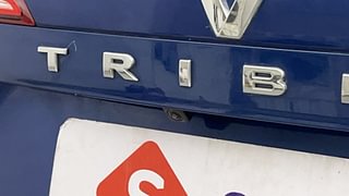 Used 2023 Renault Triber RXZ AMT Petrol Automatic top_features Rear camera