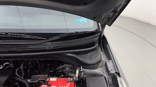 Used 2018 Hyundai Verna [2017-2020] 1.6 VTVT SX Petrol Manual engine ENGINE LEFT SIDE HINGE & APRON VIEW