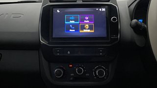 Used 2021 Renault Kwid RXT Petrol Manual interior MUSIC SYSTEM & AC CONTROL VIEW