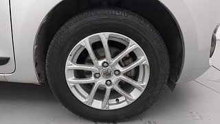 Used 2022 Maruti Suzuki Swift ZXI Petrol Manual tyres RIGHT FRONT TYRE RIM VIEW