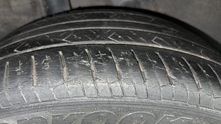 Used 2018 Hyundai Verna [2017-2020] 1.6 VTVT SX Petrol Manual tyres RIGHT REAR TYRE TREAD VIEW