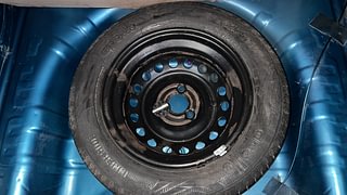 Used 2021 Renault Kwid RXL Petrol Manual tyres SPARE TYRE VIEW