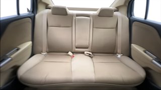 Used 2014 Honda City [2014-2017] V Petrol Manual interior REAR SEAT CONDITION VIEW