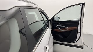 Used 2020 MG Motors Hector Plus Sharp 2.0 Diesel Turbo MT 6-STR Diesel Manual interior RIGHT FRONT DOOR OPEN VIEW