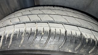 Used 2012 Maruti Suzuki Swift Dzire ZXI Petrol Manual tyres RIGHT REAR TYRE TREAD VIEW