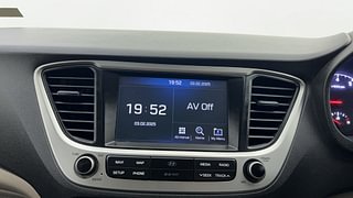 Used 2018 Hyundai Verna [2017-2020] 1.6 VTVT SX Petrol Manual top_features Touch screen infotainment system