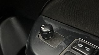Used 2013 Maruti Suzuki Swift [2011-2017] VXi Petrol Manual top_features Adjustable ORVM