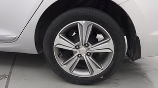 Used 2017 Hyundai Verna SX (O) 1.6 VTVT AT Petrol Automatic tyres LEFT REAR TYRE RIM VIEW