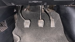 Used 2013 Ford Figo [2010-2015] Duratec Petrol ZXI 1.2 Petrol Manual interior PEDALS VIEW